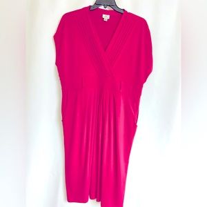 Women’s size 1X Sleeveless Pleated Dress